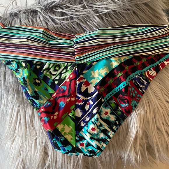 Bikini Bottoms - Picture 6 of 6